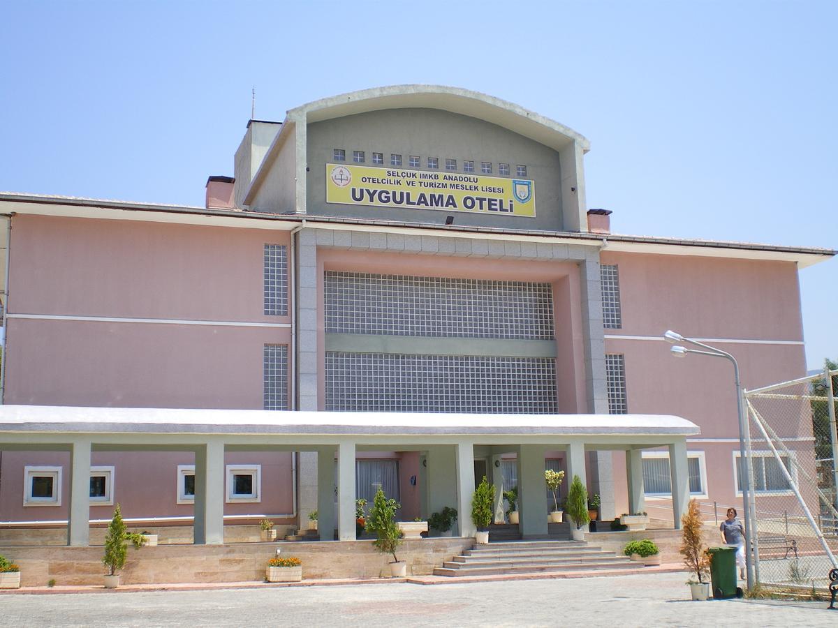 Selcuk Uygulama Oteli̇ Exterior photo