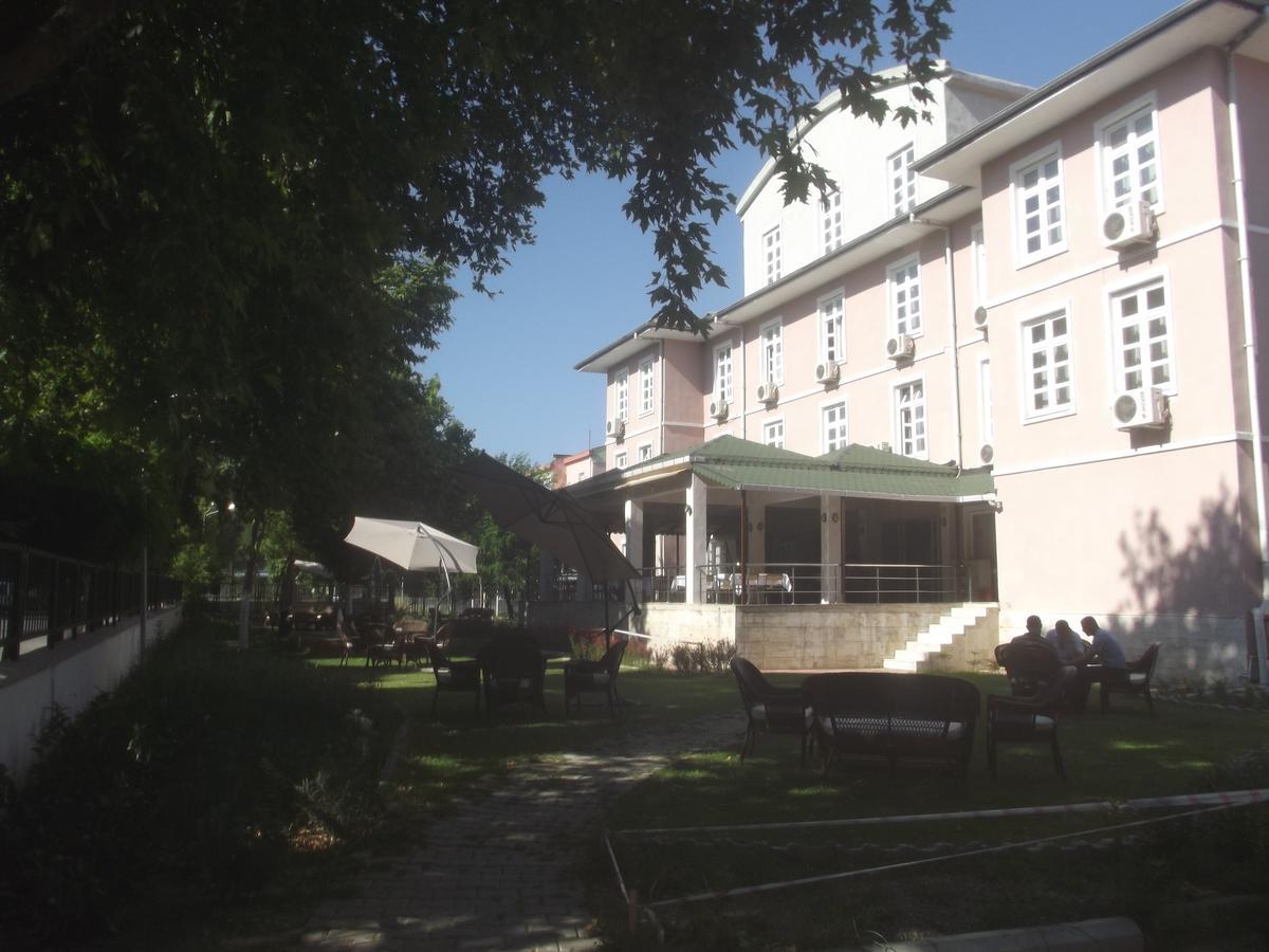 Selcuk Uygulama Oteli̇ Exterior photo